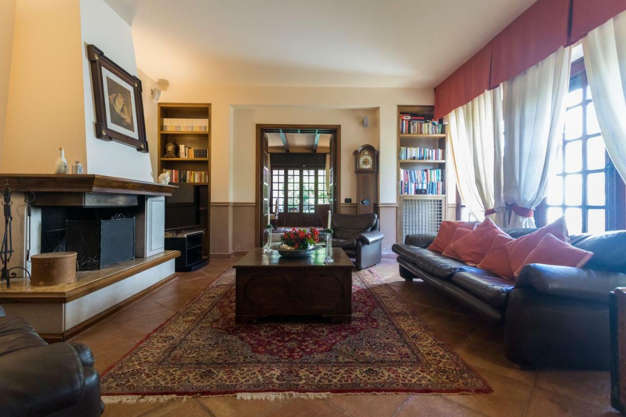 Villa Gabriella - Монделло Екстер'єр фото